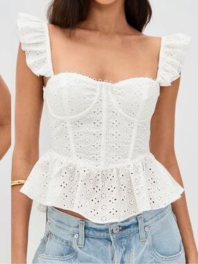 ASTR the label Baylin top, White Eyelet Ruffle Peplum Corset Top medium